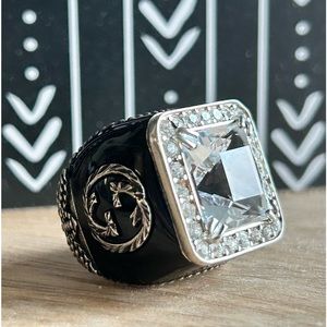 Gucci Quartz crystal black enamel ring w/GG size 4.75